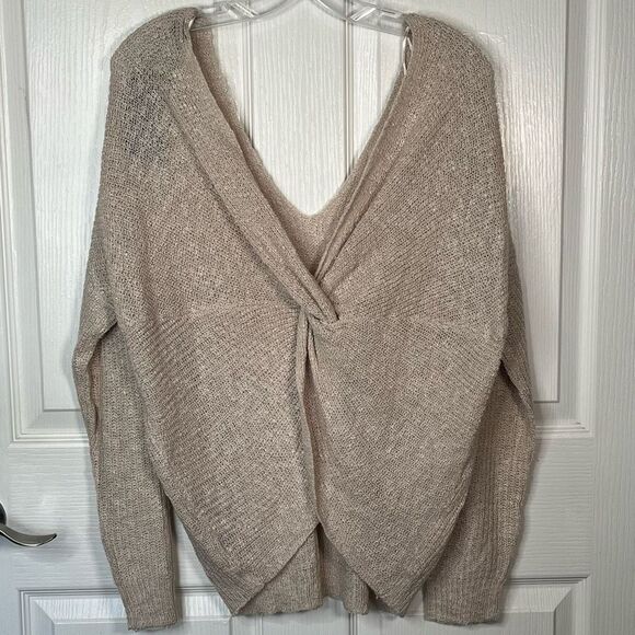 Moon & Madison Sz L Tan Twist Back Sweater Vneck - Picture 5 of 12